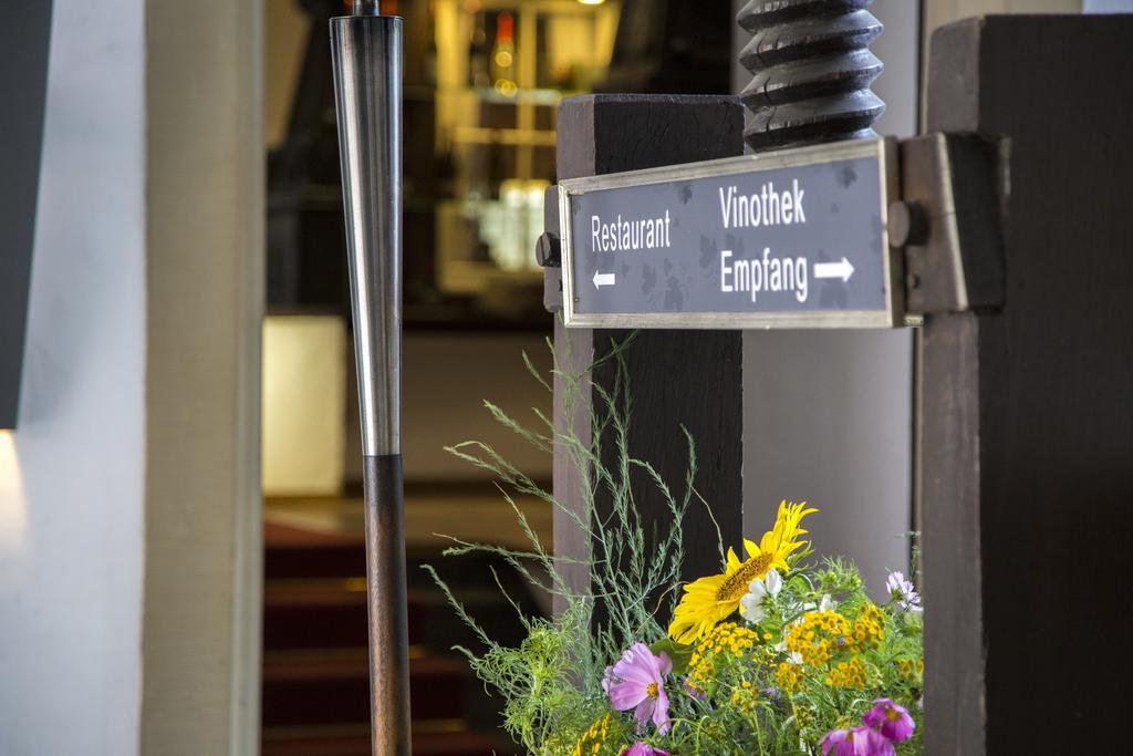 Romantik Hotel Zur Schwane Фольках Экстерьер фото